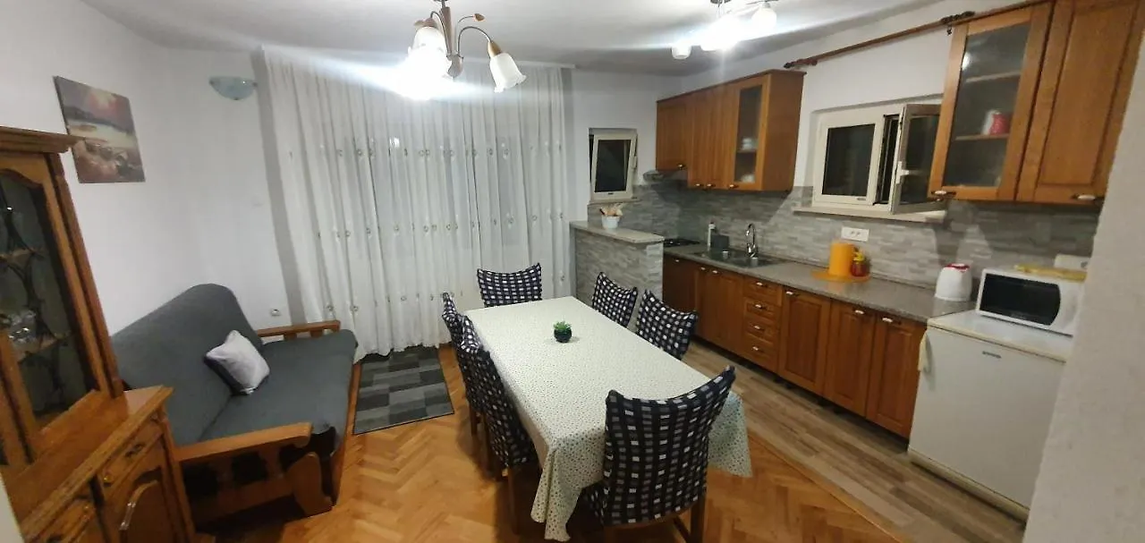 Апартаменты Apartmani Matea Трогир
