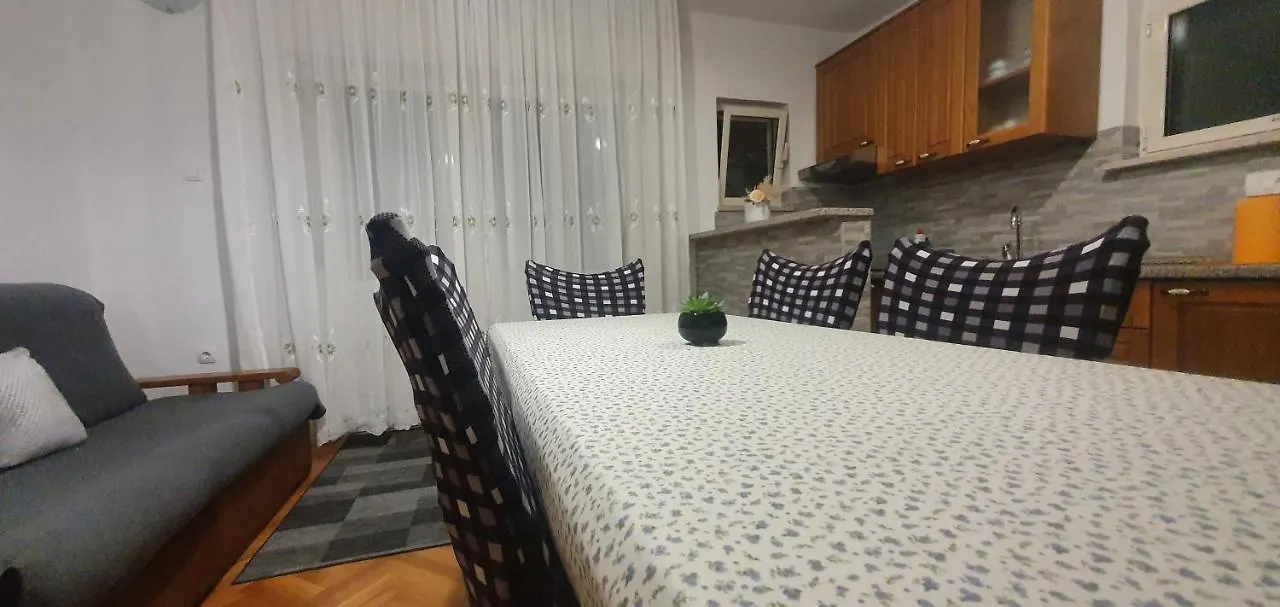 Апартаменты Apartmani Matea Трогир