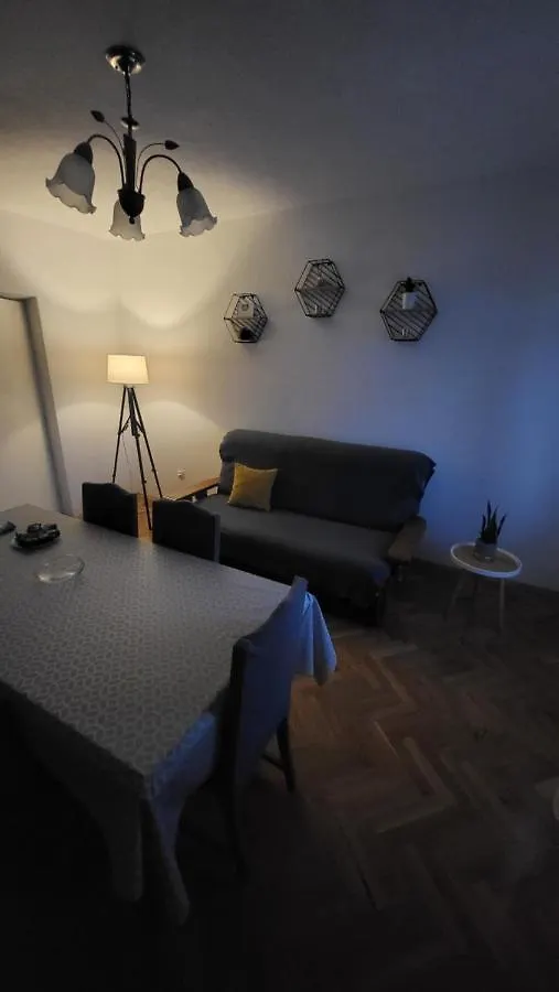 Apartmani Matea Трогир